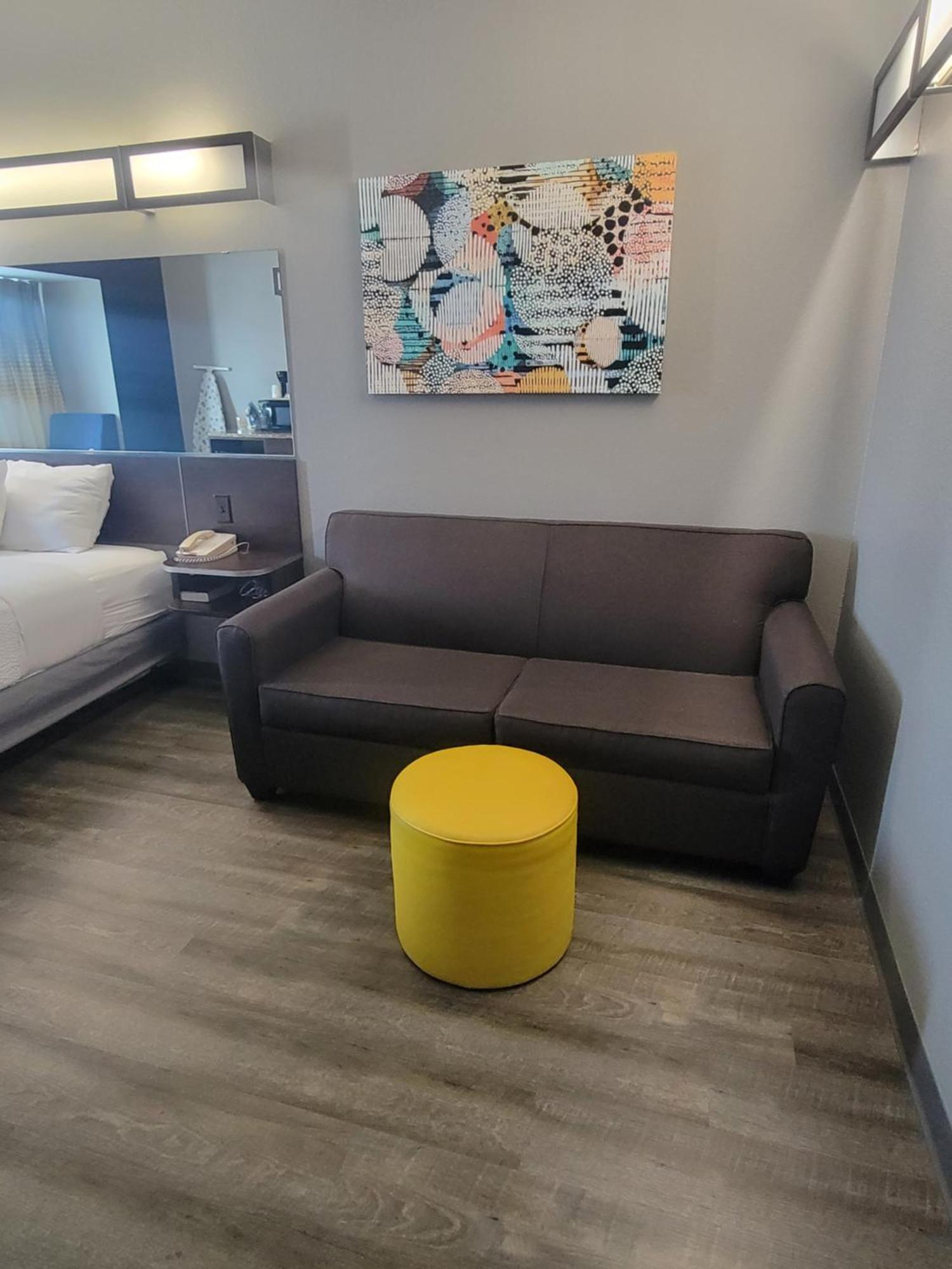 Microtel Inn & Suites By Wyndham Bluffs Консіл-Блафс Екстер'єр фото