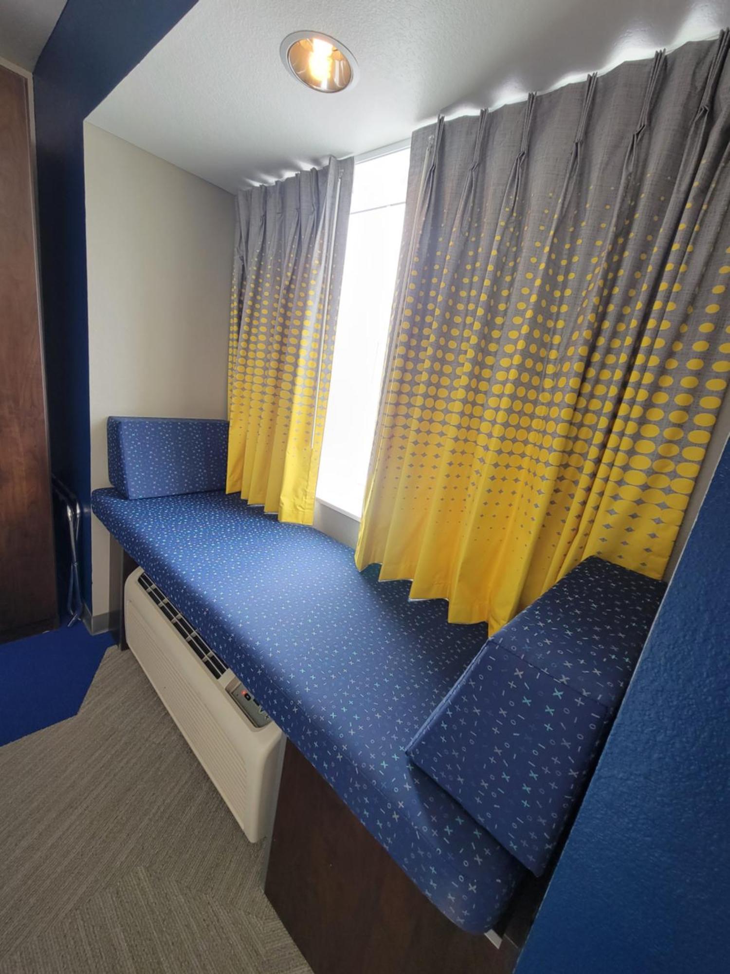 Microtel Inn & Suites By Wyndham Bluffs Консіл-Блафс Екстер'єр фото