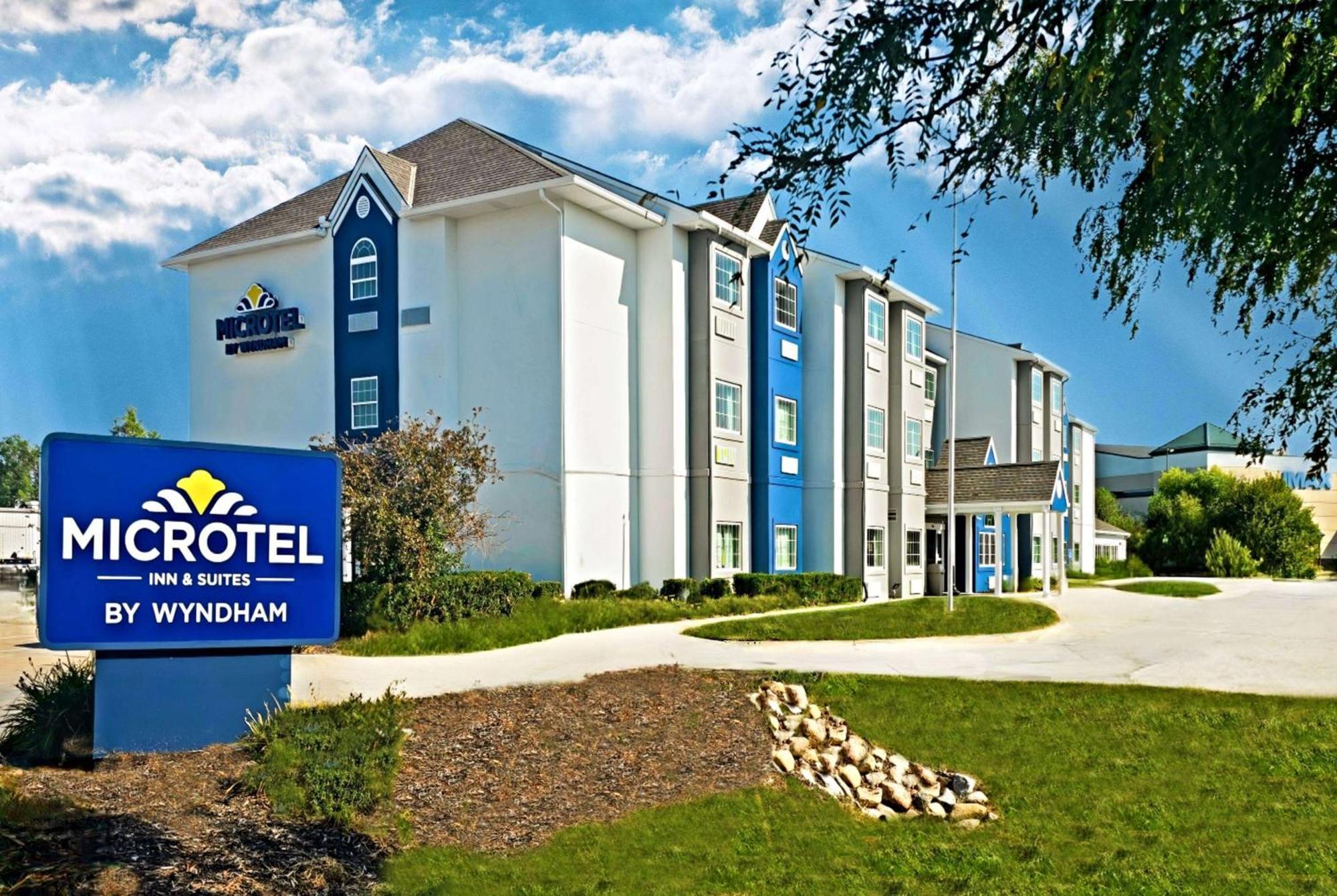 Microtel Inn & Suites By Wyndham Bluffs Консіл-Блафс Екстер'єр фото